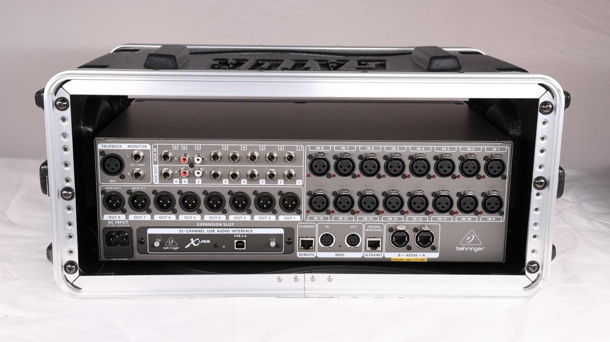 2-Behringer-X32-Rack